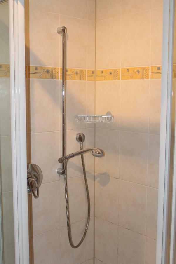 Faehrhaus Ferienwohnung Saarburg Esterno foto