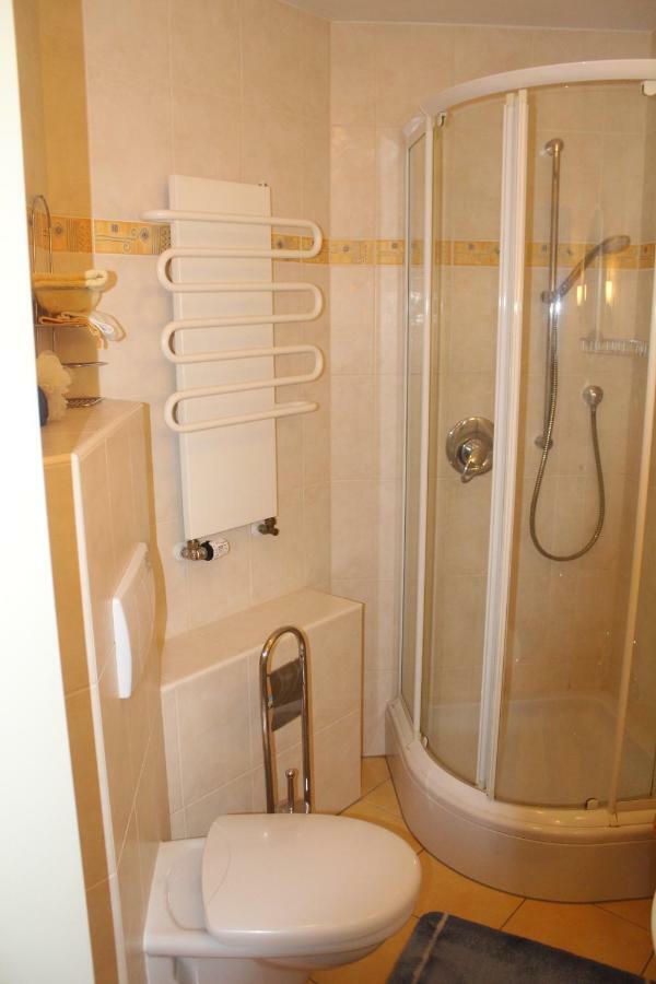 Faehrhaus Ferienwohnung Saarburg Esterno foto